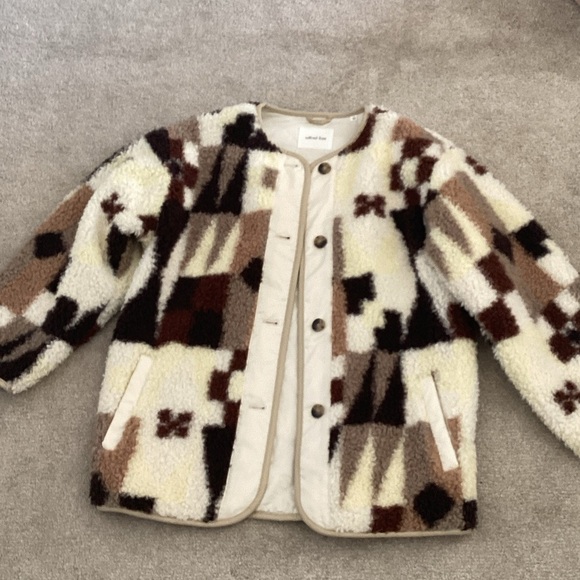 Wilfred Geometric Pattern Teddy Jacket in Cream and Brown - Picture 4 of 8